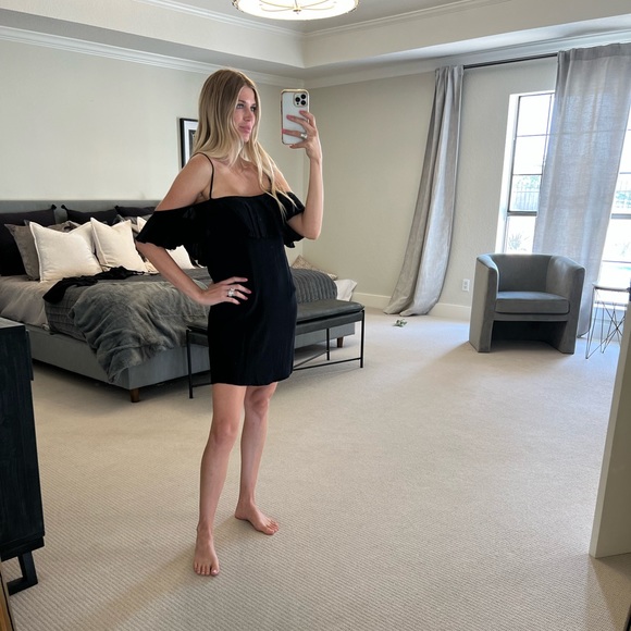 Forever 21 Dresses & Skirts - Forever 21 black dress